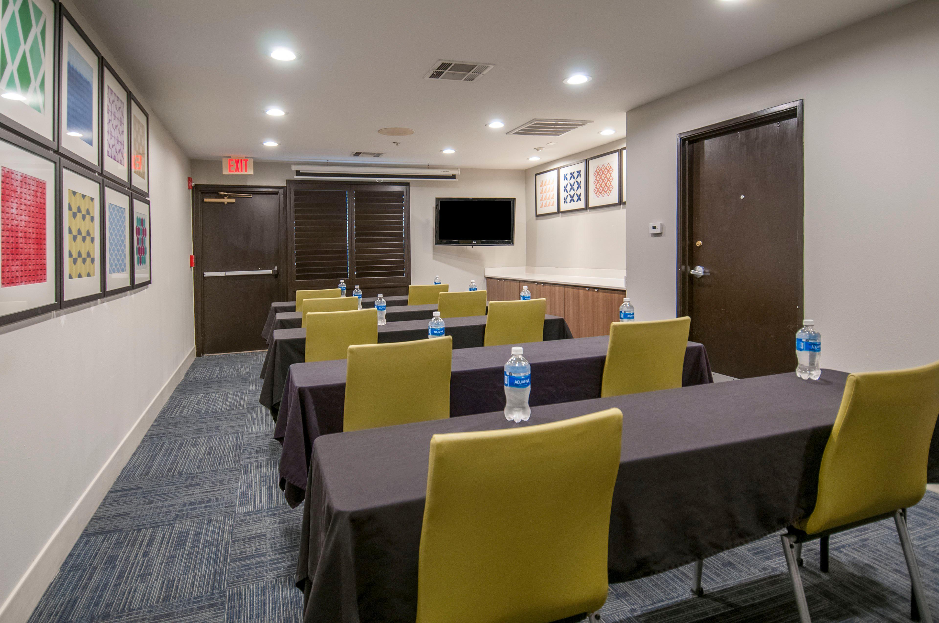 Holiday Inn Express Hotel & Suites Plano West - Frisco By Ihg Exterior foto